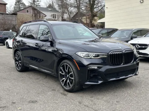Black 2020 BMW X7 xDrive40i M-Sport for sale in Great Neck, NY