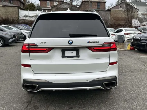 More photos of 2020 BMW X7 M50i at Certified Luxury Motors - Great Neck, NY