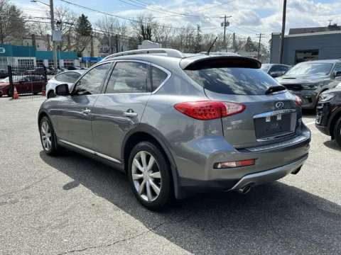 More photos of 2017 INFINITI QX50 at Certified Luxury Motors - Great Neck, NY