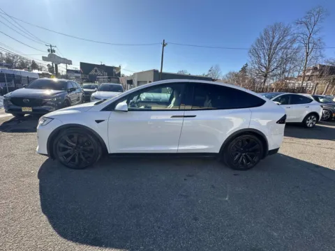 More photos of 2023 Tesla Model X Standard Range at Certified Luxury Motors - Great Neck, NY