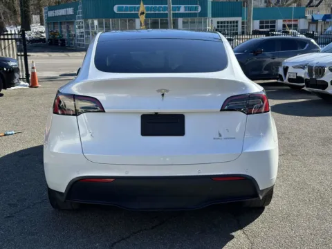 More photos of 2022 Tesla Model Y Long Range at Certified Luxury Motors - Great Neck, NY