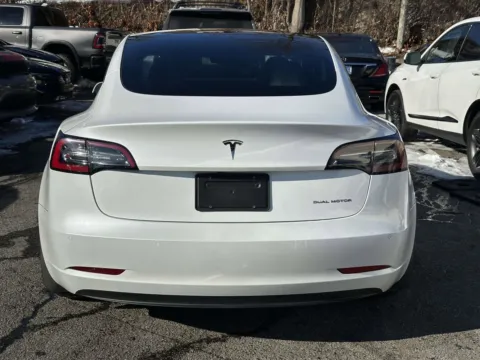 More photos of 2022 Tesla Model 3 Long Range (White Interior) at Certified Luxury Motors - Great Neck, NY