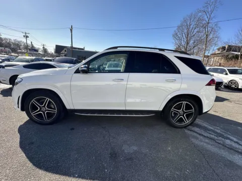 More photos of 2022 Mercedes-Benz GLE 350 AMG PKG at Certified Luxury Motors - Great Neck, NY