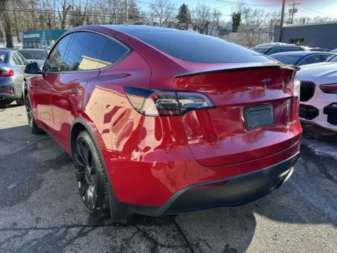 More photos of 2022 Tesla Model Y Performance (White Interior) at Certified Luxury Motors - Great Neck, NY