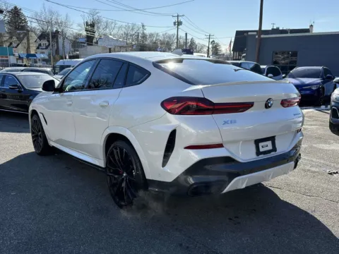 More photos of 2022 BMW X6 xDrive40i M-Sport (Red Interior) at Certified Luxury Motors - Great Neck, NY