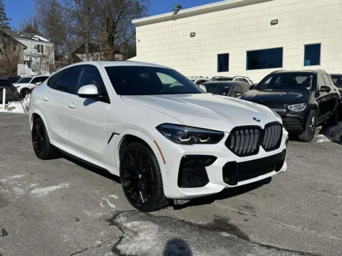White 2022 BMW X6 xDrive40i M-Sport (Red Interior) for sale in Great Neck, NY