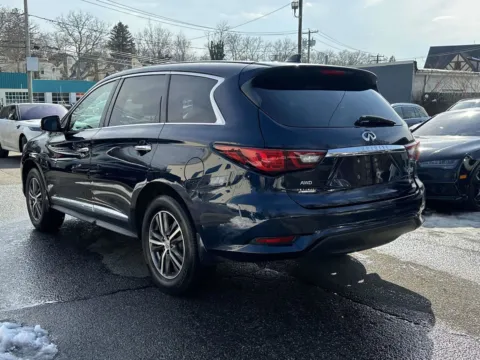 More photos of 2019 INFINITI QX60 PURE at Certified Luxury Motors - Great Neck, NY