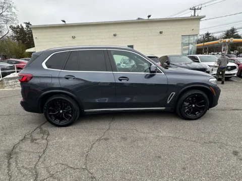 Photos of 2019 BMW X5 xDrive40i M-Sport for sale in Great Neck, NY at Certified Luxury Motors - Great Neck