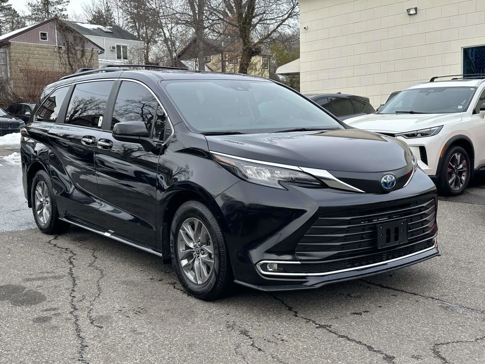 2024 Toyota Sienna XLE for sale in Great Neck, NY