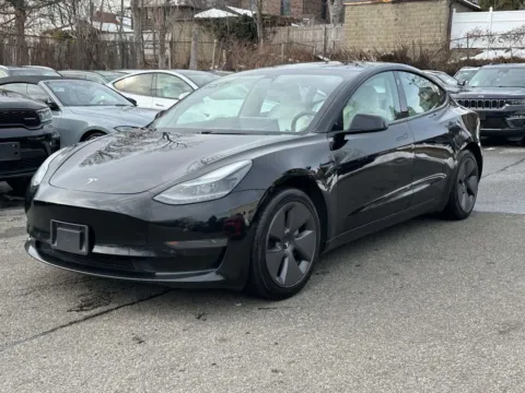 More photos of 2021 Tesla Model 3 Standard Range Plus (White Interior) at Certified Luxury Motors - Great Neck, NY