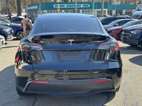 More photos of 2021 Tesla Model Y Long Range at Certified Luxury Motors - Great Neck, NY