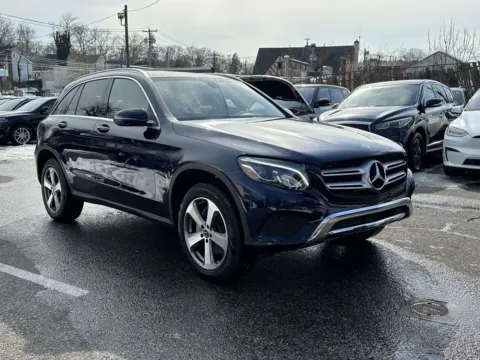Gray 2019 Mercedes-Benz GLC 300 (ONLY 6k Miles!) for sale in Great Neck, NY