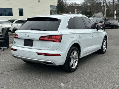 More photos of 2019 Audi Q5 Premium at Certified Luxury Motors - Great Neck, NY