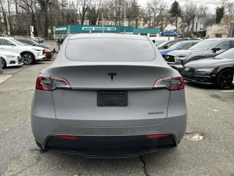 More photos of 2022 Tesla Model Y Long Range (White Interior) at Certified Luxury Motors - Great Neck, NY