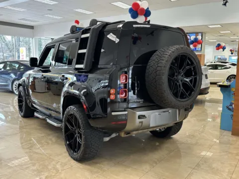 More photos of 2021 Land Rover Defender X-Dynamic HSE at Certified Luxury Motors - Great Neck, NY