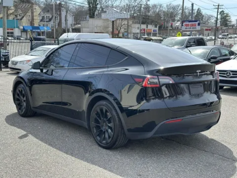 More photos of 2021 Tesla Model Y Long Range at Certified Luxury Motors - Great Neck, NY