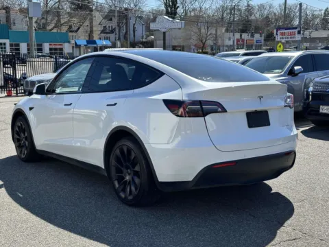 More photos of 2022 Tesla Model Y Long Range at Certified Luxury Motors - Great Neck, NY