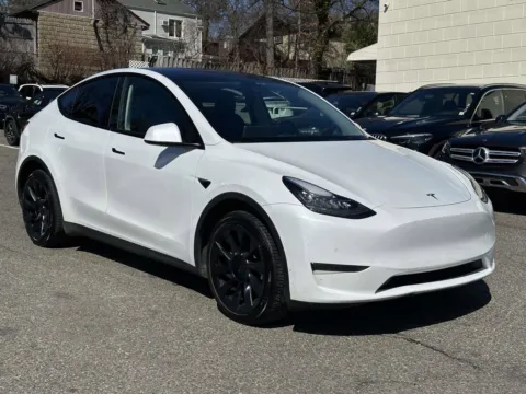 White 2022 Tesla Model Y Long Range for sale in Great Neck, NY
