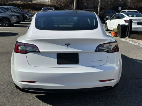 More photos of 2019 Tesla Model 3 Long Range at Certified Luxury Motors - Great Neck, NY