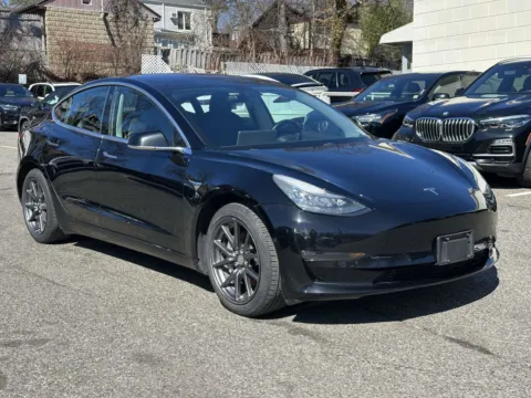 Black 2018 Tesla Model 3 Long Range Battery for sale in Great Neck, NY