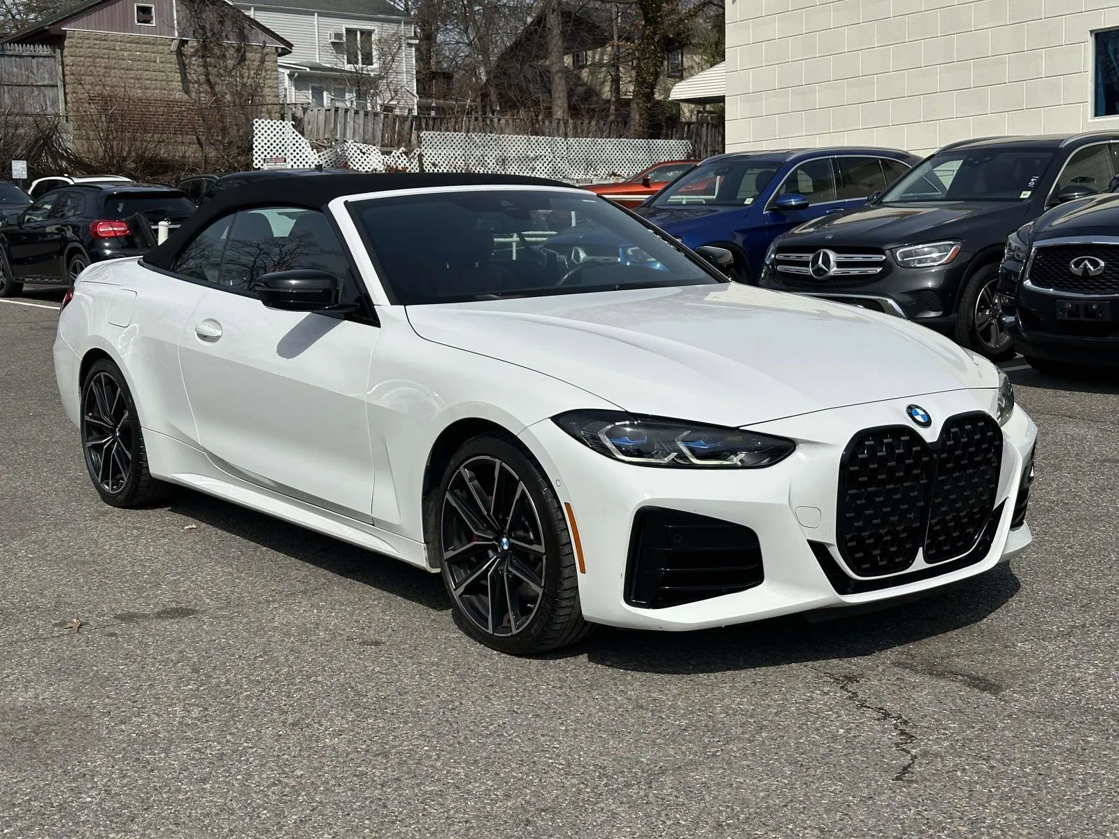 2022 BMW 4 Series M440i Convertible xDrive's photo