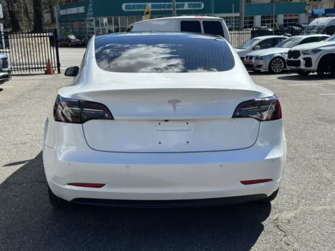 More photos of 2018 Tesla Model 3 Long Range Battery at Certified Luxury Motors - Great Neck, NY