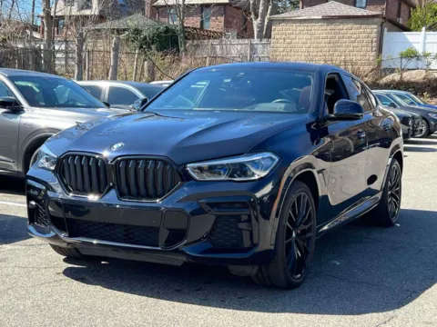 Another view of 2022 BMW X6 xDrive40i for sale in Great Neck, NY at Certified Luxury Motors - Great Neck
