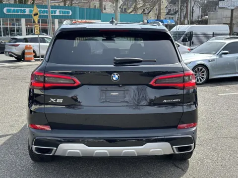 More photos of 2019 BMW X5 xDrive40i at Certified Luxury Motors - Great Neck, NY
