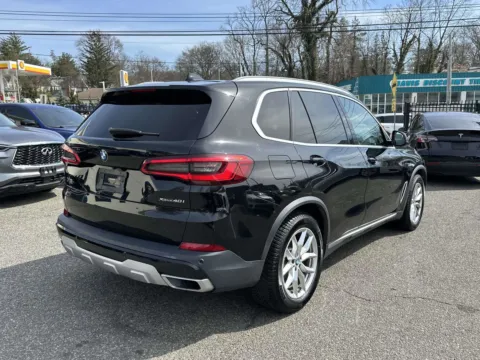 Another view of 2019 BMW X5 xDrive40i for sale in Great Neck, NY at Certified Luxury Motors - Great Neck