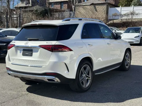Another view of 2023 Mercedes-Benz GLE 350 for sale in Great Neck, NY at Certified Luxury Motors - Great Neck