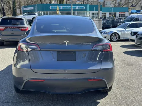 More photos of 2022 Tesla Model Y Long Range at Certified Luxury Motors - Great Neck, NY