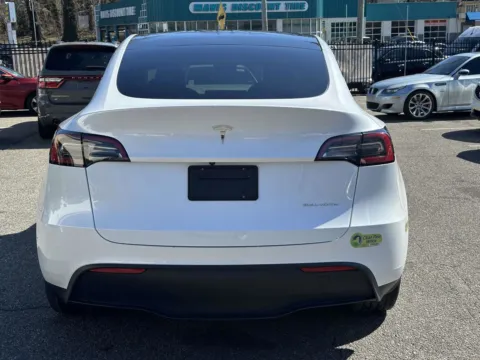 More photos of 2023 Tesla Model Y Long Range at Certified Luxury Motors - Great Neck, NY