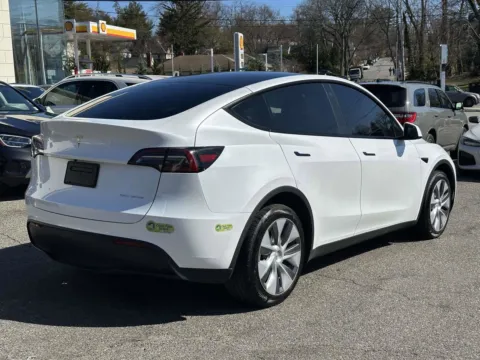 More photos of 2023 Tesla Model Y Long Range at Certified Luxury Motors - Great Neck, NY