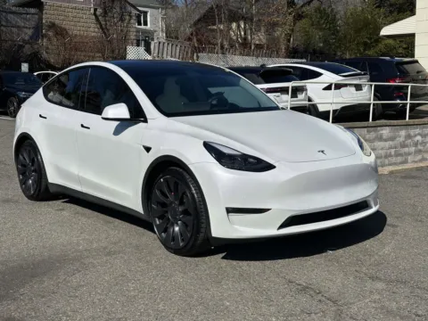 White 2022 Tesla Model Y Performance (White Interior) for sale in Great Neck, NY