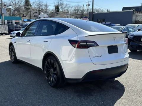 More photos of 2022 Tesla Model Y Performance (White Interior) at Certified Luxury Motors - Great Neck, NY