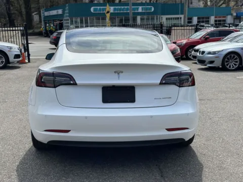 More photos of 2022 Tesla Model 3 Long Range at Certified Luxury Motors - Great Neck, NY