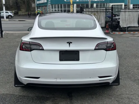 More photos of 2021 Tesla Model 3 Standard Range Plus at Certified Luxury Motors - Great Neck, NY