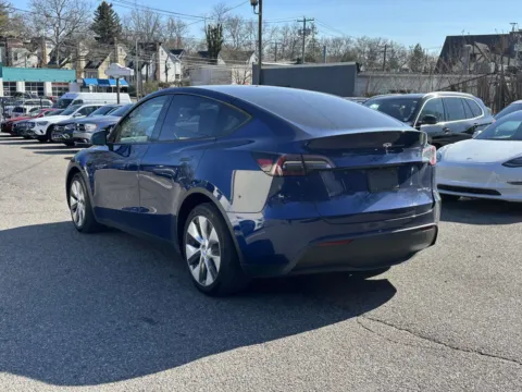 More photos of 2022 Tesla Model Y Long Range at Certified Luxury Motors - Great Neck, NY