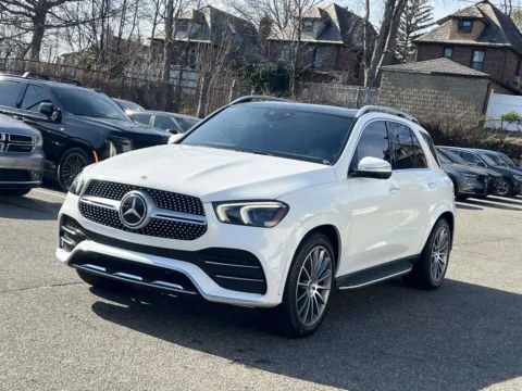 Another view of 2021 Mercedes-Benz GLE 350 AMG PKG for sale in Great Neck, NY at Certified Luxury Motors - Great Neck