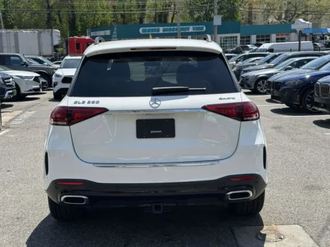 More photos of 2020 Mercedes-Benz GLE 350 at Certified Luxury Motors - Great Neck, NY