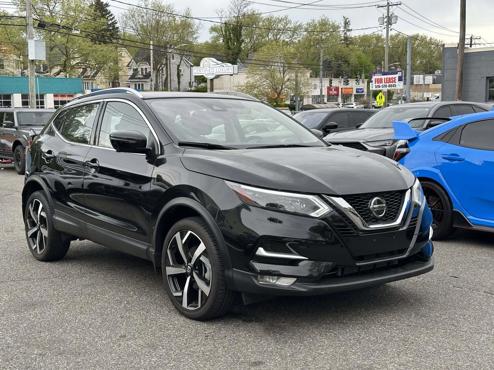 2021 Nissan Rogue Sport SL AWD's photo