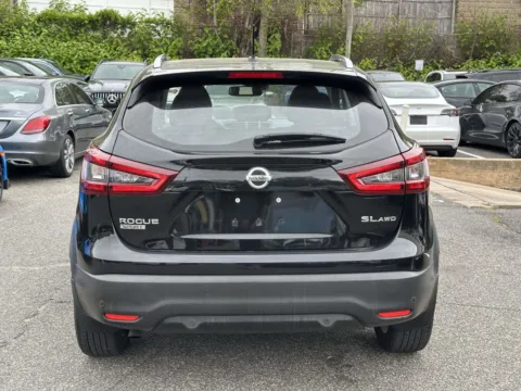 More photos of 2021 Nissan Rogue Sport SL at Certified Luxury Motors - Great Neck, NY