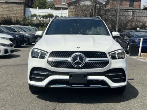 Photos of 2022 Mercedes-Benz GLE 350 for sale in Great Neck, NY at Certified Luxury Motors - Great Neck