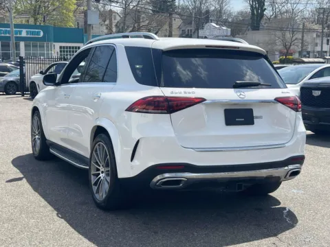 More photos of 2022 Mercedes-Benz GLE 350 at Certified Luxury Motors - Great Neck, NY