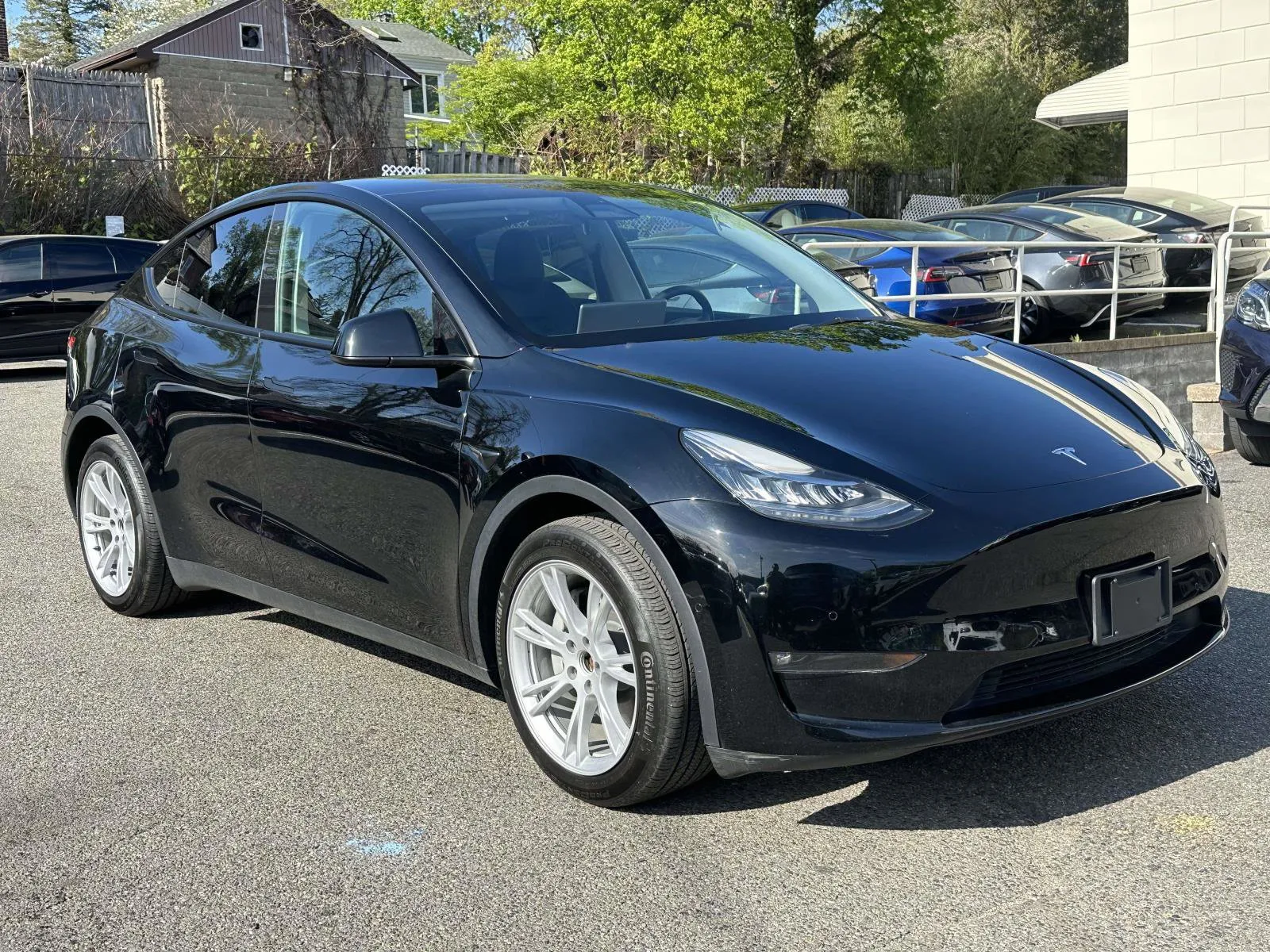 2022 Tesla Model Y Long Range Dual Motor All-Wheel Drive's photo