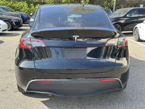 More photos of 2023 Tesla Model Y Long Range at Certified Luxury Motors - Great Neck, NY
