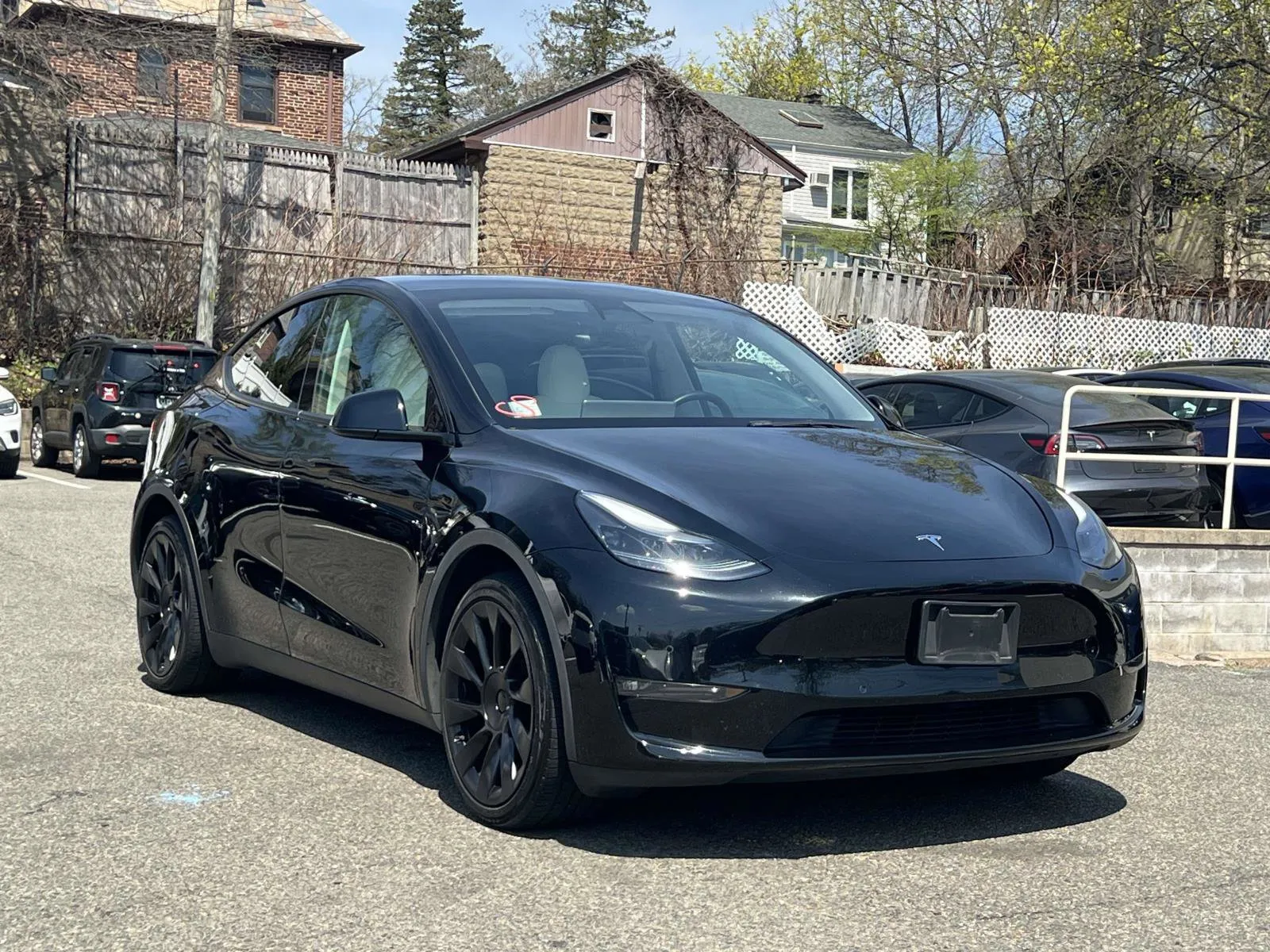 2022 Tesla Model Y Long Range Dual Motor All-Wheel Drive's photo