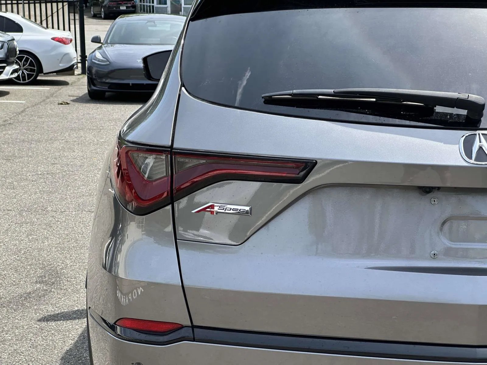 2023 Acura MDX A-Spec Package - Photo 13