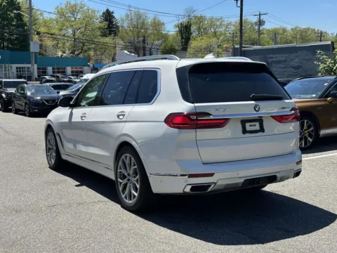 More photos of 2019 BMW X7 xDrive40i at Certified Luxury Motors - Great Neck, NY