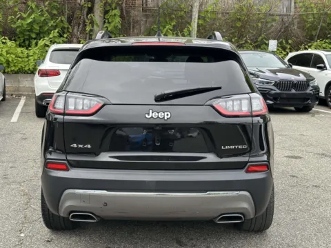 More photos of 2022 Jeep Cherokee Limited at Certified Luxury Motors - Great Neck, NY